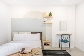 6 habitaciones, tabla de planchar con plancha y wifi gratis 