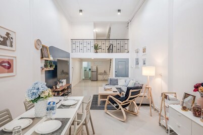 Roombix CityHouse -CozyHouse Near Bts for 12 ppl - RB4