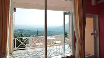 Chambre Standard, vue colline | Terrasse/Patio
