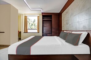 Classic Double or Twin Room | Free WiFi - Super Collection O Venky''s Stay Inn (Udupi)