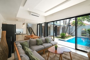 Villa, 3 habitaciones, vista a la alberca | Vista desde la habitación