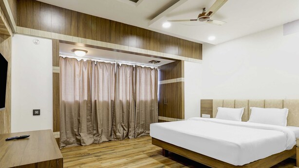 Unclassified image, 1 of 37, button - Super Capital O The Apple Tree (Guwahati)