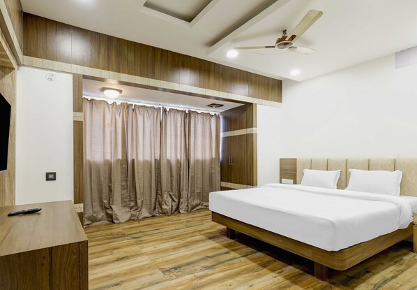 Classic Double or Twin Room | Free WiFi - Super Capital O The Apple Tree (Guwahati)