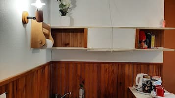 Fridge, microwave, stovetop, cookware/dishes/utensils