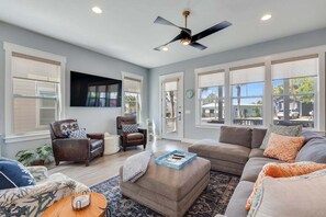 TV - Sands Street Retreat- Spacious Beach House, Private Pool (Panama City Beach)