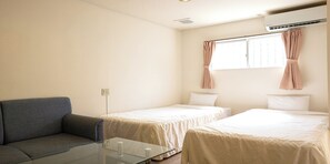 Interior - HOTEL Palm Tree Hill (Okinawa)
