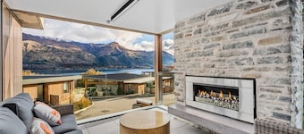 Lakeview Luxury Vista 2-Bedroom