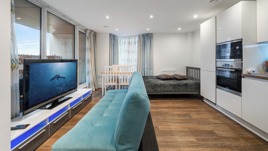 Modern 1-Bedroom Flat in Central London