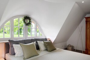 2 bedrooms, iron/ironing board, free WiFi, bed sheets - Holiday Home Weltenbummler with Fireplace, Terrace, Parking, Near the Beach, Salzhaff, Pepelow (Am Salzhaff)