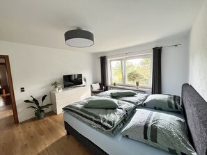 2 Schlafzimmer, Bügeleisen/Bügelbrett, kostenloses WLAN, Bettwäsche