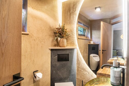 Chalet 'Zur Auszeit' mit Bergblick, privater Terrasse und WLAN
