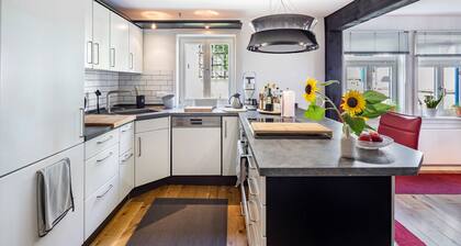 Holiday Home 'Ferienhaus Schotten' with Private Terrace, Private Garden and Wi-Fi