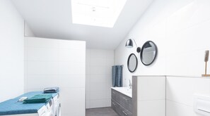 シャワー、タオル