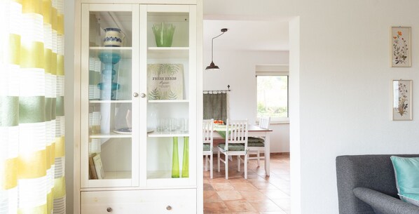 Interior - Apartment 'Ferienwohnung Amsel' with Shared Terrace, Shared Garden and Wi-Fi (Schotten)