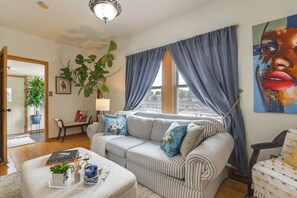 TV, fireplace - Pet Friendly: 8 Mi to Chicago - Fenced Backyard! (Oak Park)