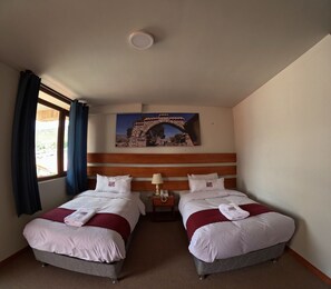 Twin Room, Private Bathroom | Premium bedding, desk, laptop workspace, soundproofing - TerraMistica Colca - Fogatas & Termales (Coporaque)