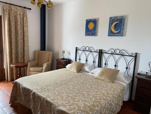 3 soverom, strykejern/-brett, wi-fi og sengetøy