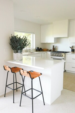 Fridge, microwave, oven, dishwasher - Perch! Forested setting, ocean views! New interior (Neskowin)