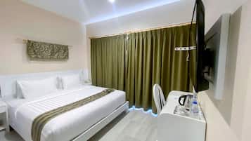 Basic Double Room | Free WiFi, bed sheets