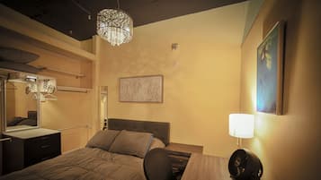 1 slaapkamer, een strijkplank/strijkijzer, wifi, beddengoed