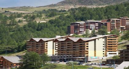 Chalet in Isola near Ski Slopes