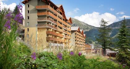 Chalet Ă Isola proche des pistes