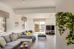 Living room - Napa Bay View Villa 5 (Ayia Napa)