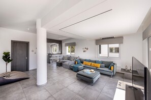 Living room - Napa Bay View Villa 5 (Ayia Napa)