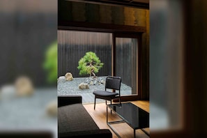 트래디셔널 하우스, 침실 2개, 주방, 정원 전망 | 정원 전망