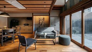 Traditional House, 2 Bedrooms, Kitchen, Garden View | Living area | Heated floors