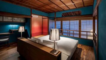 Traditional House, 2 Bedrooms, Kitchen, Garden View | 2 bedrooms, in-room safe, individually decorated, individually furnished