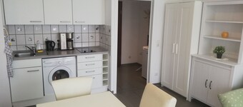 Ruhige Ferienwohnung/ Amateurzimmer/ Gute Verkehrsanbindung