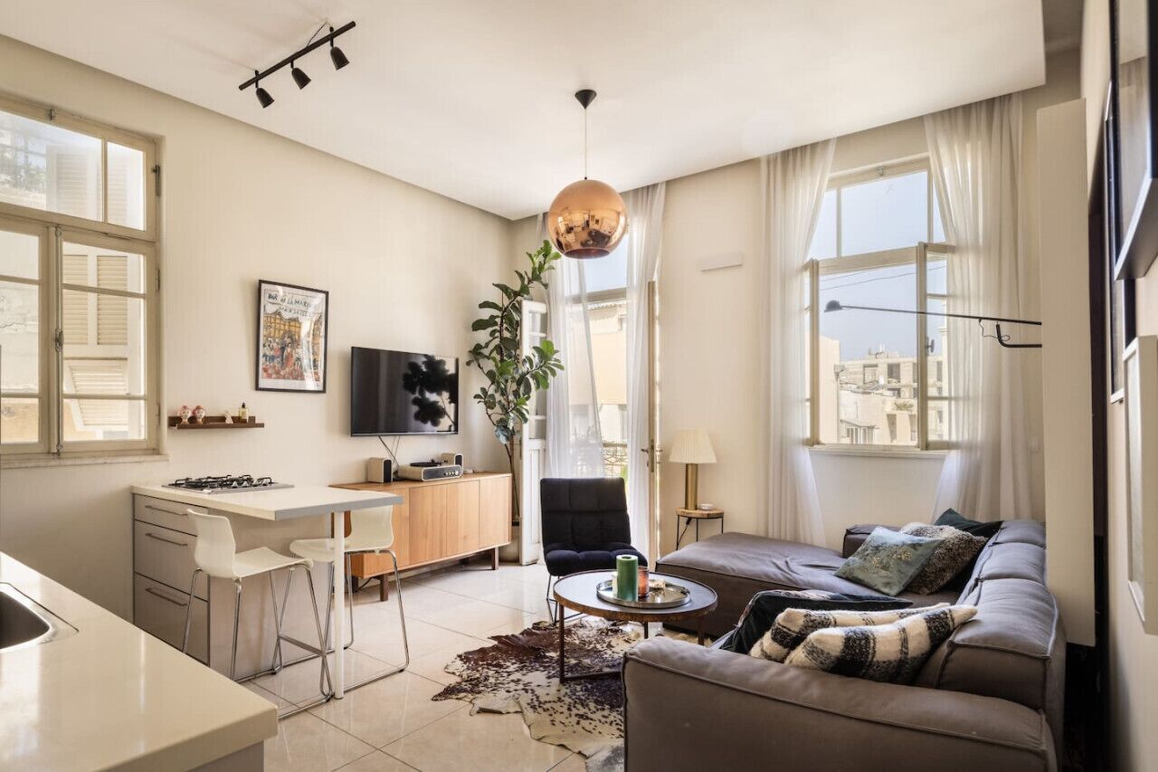 Apartment, Balcony | Front of property