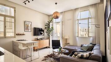 Apartment, Balcony | Front of property