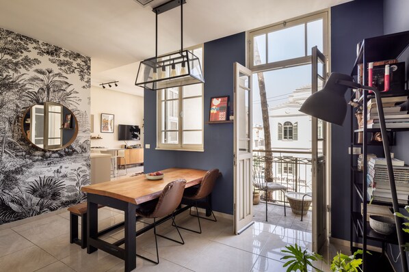 Dining - Bauhaus Artistic Haven by Sea N' Rent (Tel Aviv)