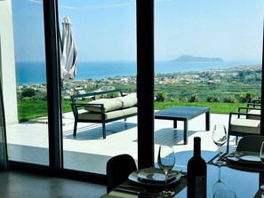 Villa, 4 Bedrooms, Private Pool, Garden View | Dining - Skyline Serenity Villa 10pl 4bd 3ba .3min To Beach (Platanias)