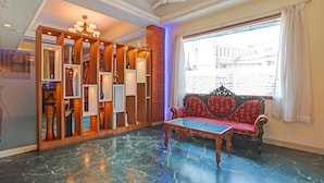 Lobby - Super Capital O Indrapuri Rajadhani (Thiruvananthapuram)