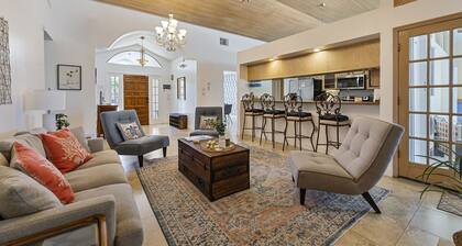 Beautiful River Front Home - Private Pool - Walk to Beach-Kayaks