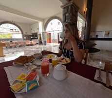 Desayuno buffet incluido todos los días 