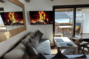 Télévision, cheminée