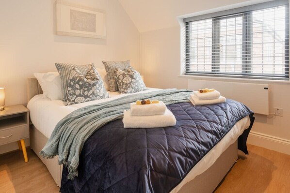 1 bedroom, iron/ironing board, travel cot, WiFi