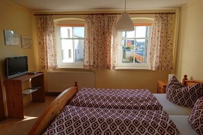 2 Schlafzimmer, Bügeleisen/Bügelbrett, WLAN, Bettwäsche