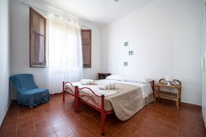 2 chambres, fer et planche à repasser, lit parapluie, Wi-Fi