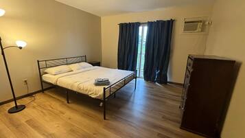 1 habitación, wifi y ropa de cama