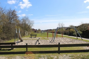 Children’s area - Holiday home Gomann Comfortable holiday residence (Dornum- Neßmersiel, Deutschland)