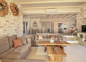 Smart TV, DVD player