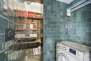 Hair dryer, towels