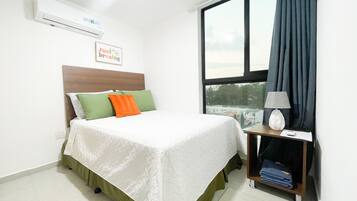 3 bedrooms, iron/ironing board, WiFi (free), bed sheets