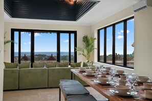 Dining - Luxe Ocean View Family Home Private Pool, Garden + Big Kitchen 13 beaches nearby (Ungasan, Kec. Kuta Sel.,)