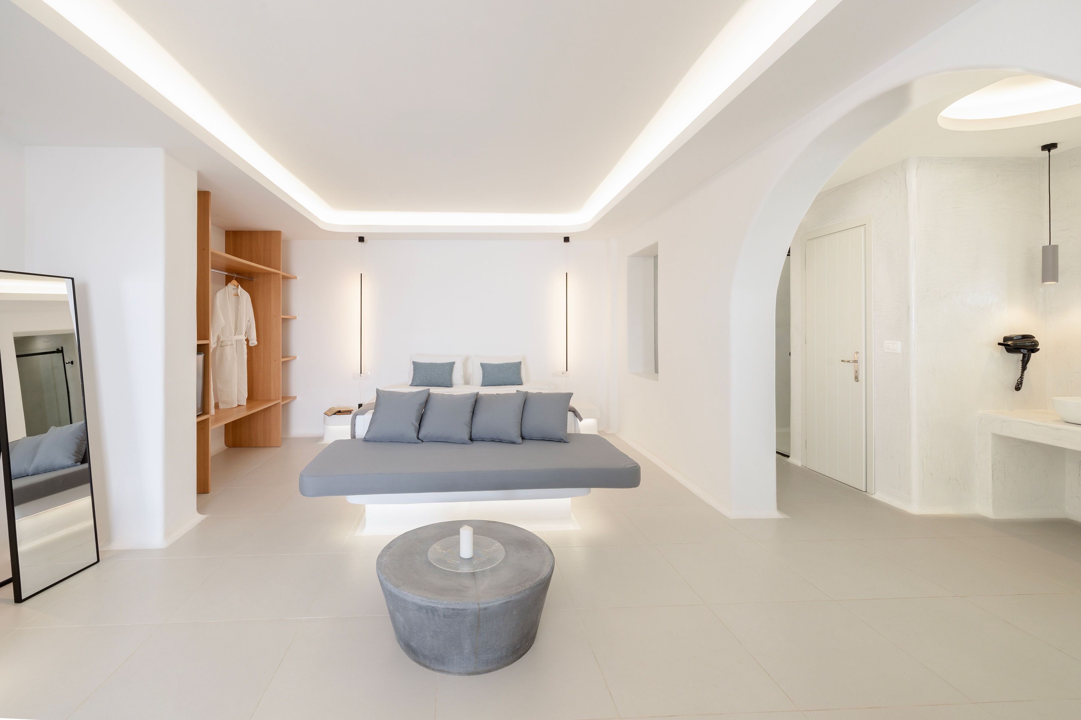 Premium Suite with sharing pool | 1 quarto, cofres nos quartos, escrivaninha, quartos à prova de som